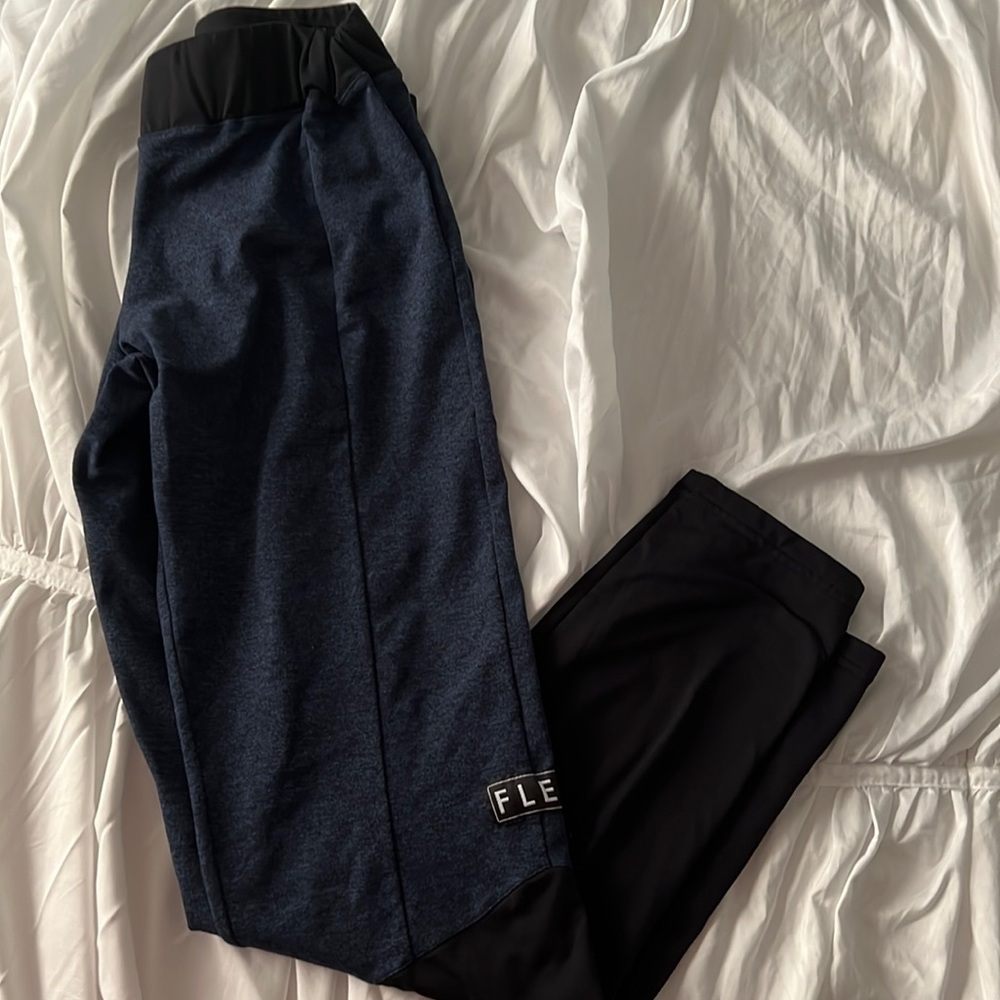 FLEO joggers
